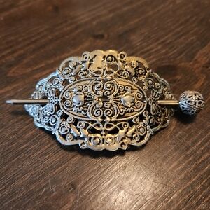 💐2/$25 Intricate Metal Silver Hair Clip